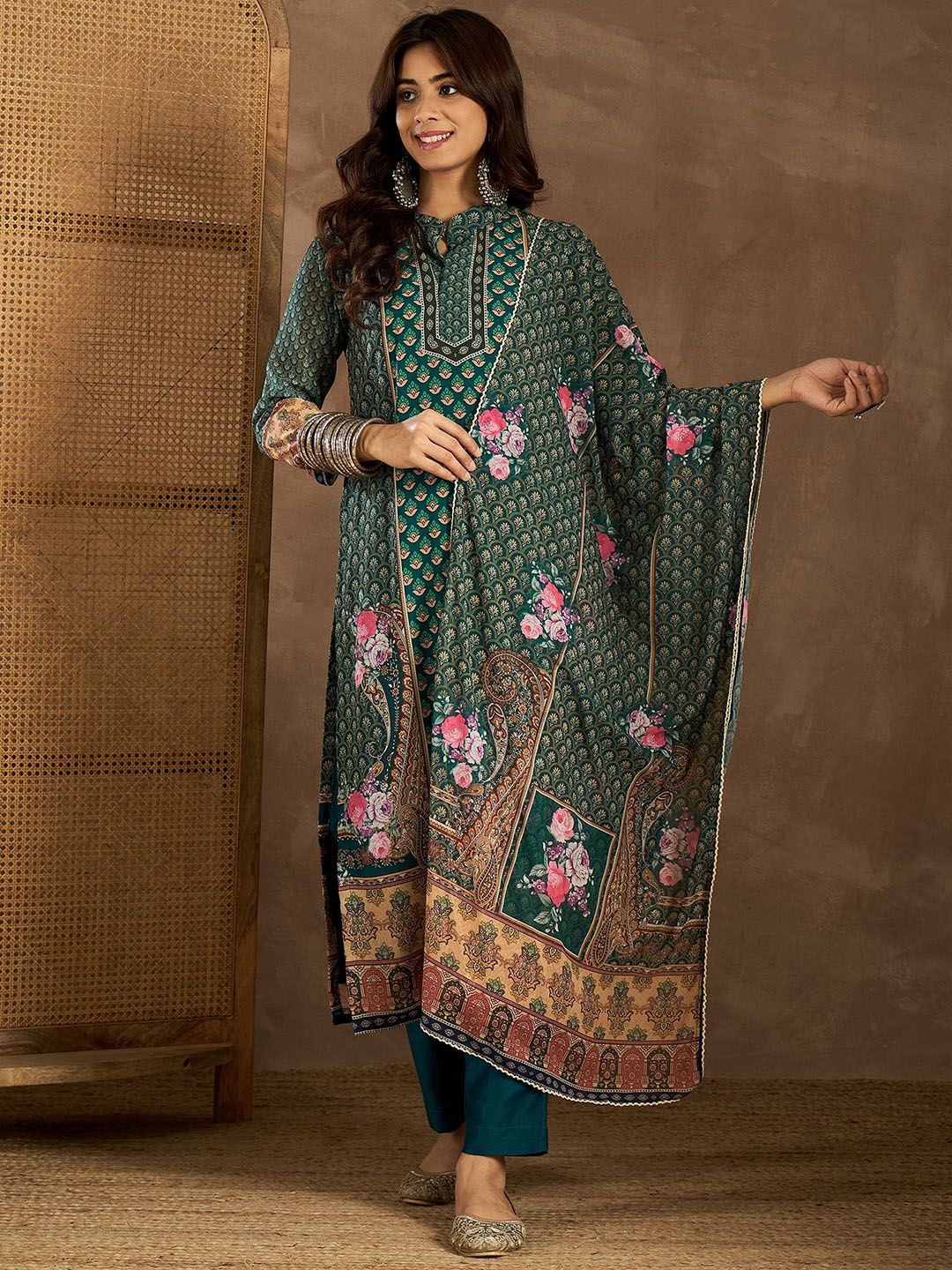Women Floral Printed Kurta with Trousers & Dupatta