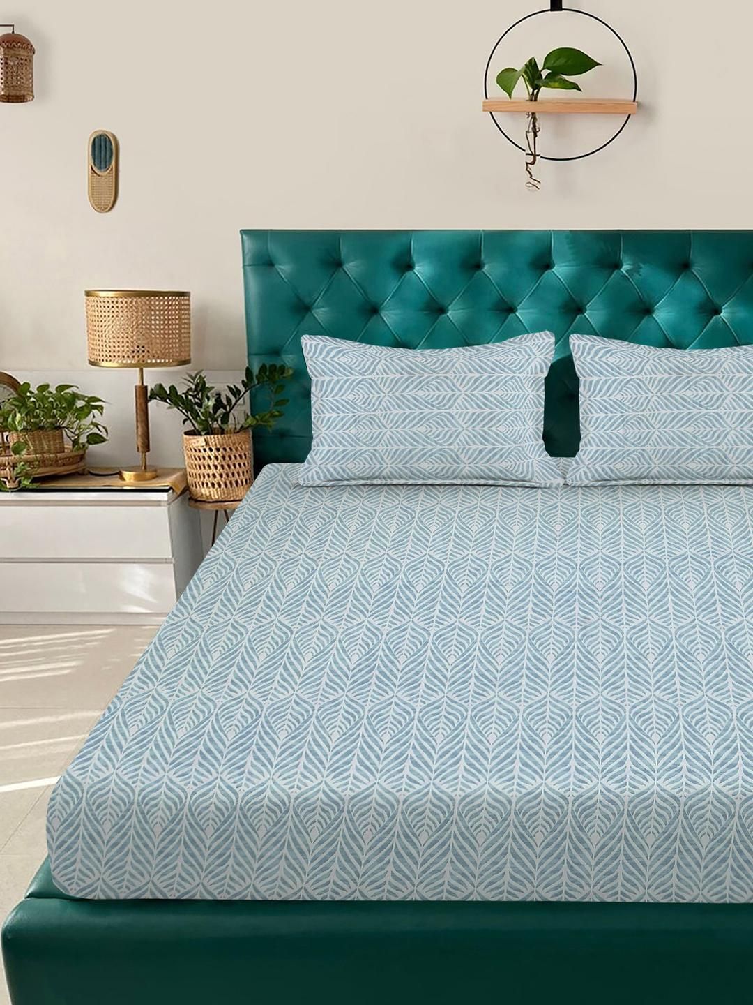 KLOTTHE Green & White Floral Printed 300 TC King Bedsheet with 2 Pillow Covers-picture-11