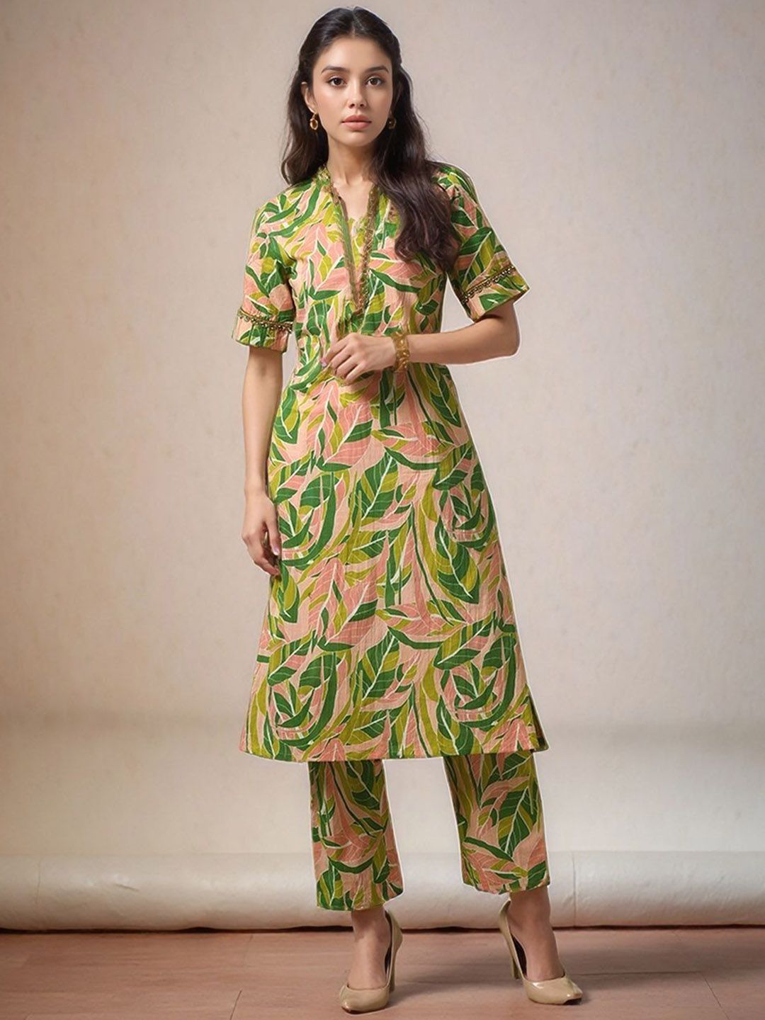 HERE&NOW Women Floral Printed Regular Beads and Stones Pure Cotton Kurta with Trousers