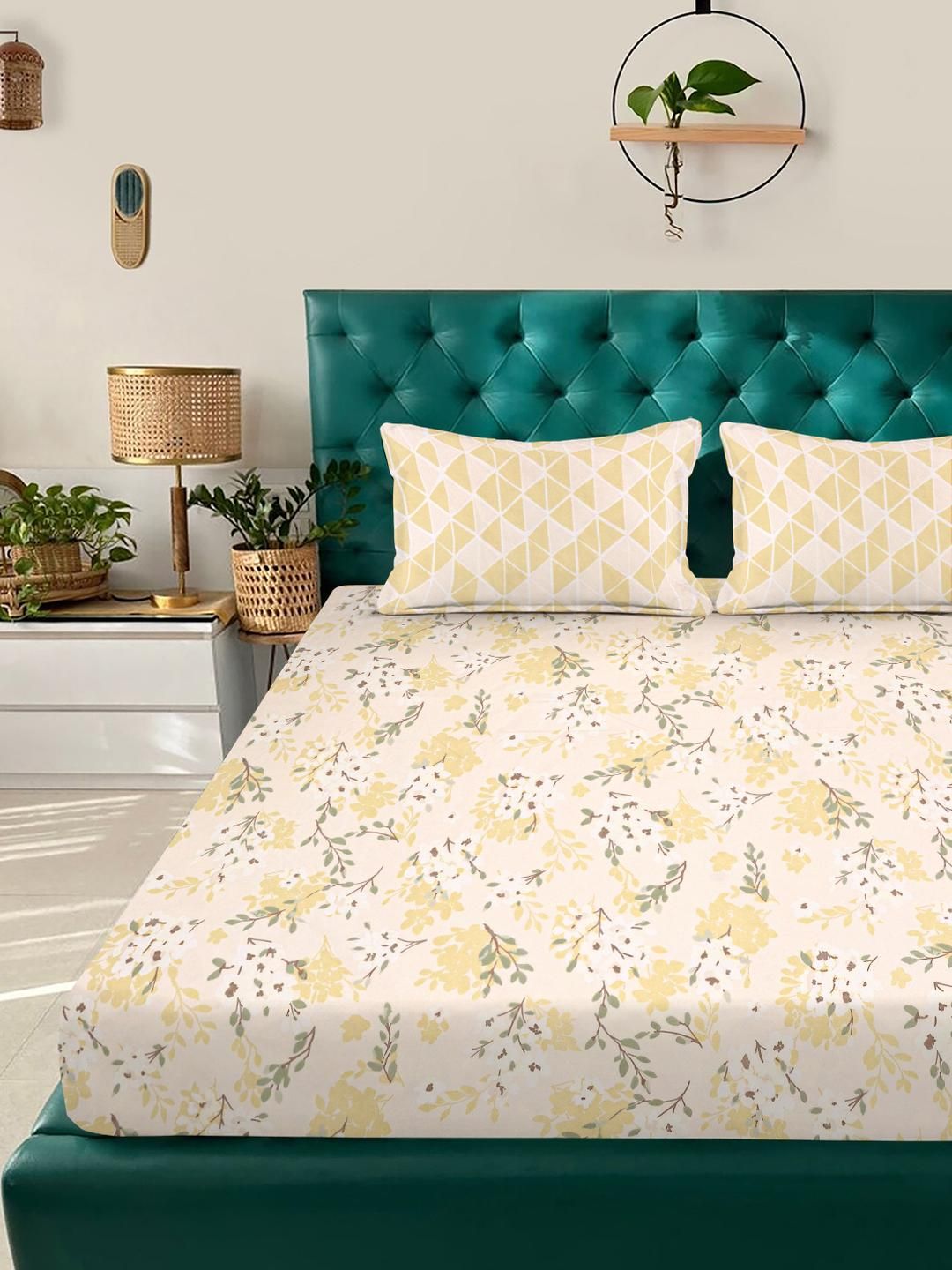 KLOTTHE Yellow & Off White Floral 300 TC King Bedsheet with 2 Pillow Covers-picture-28
