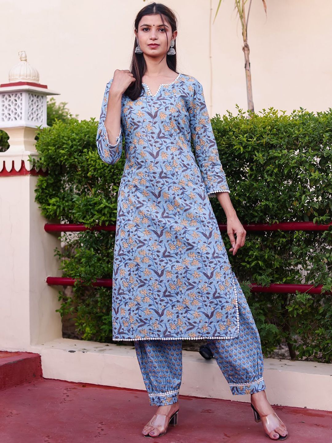 MHIZHA Women Floral Printed Cotton Kurta with Salwar