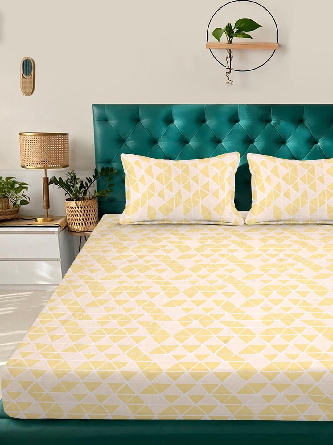 KLOTTHE Yellow & White Geometric 300 TC King Bedsheet with 2 Pillow Covers-picture-25
