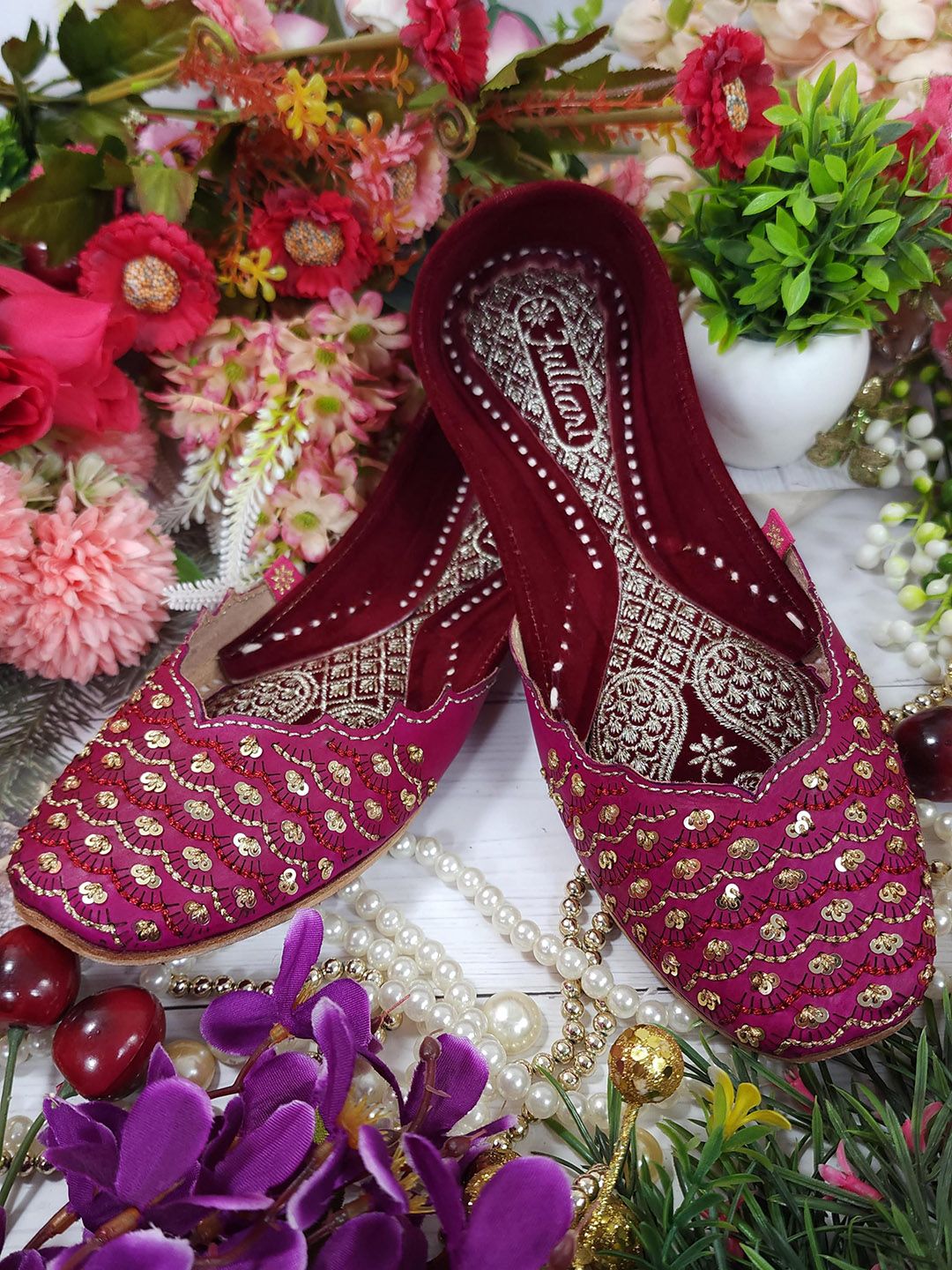 Fulkari Women Embellished Ethnic Mojaris Flats-image-25