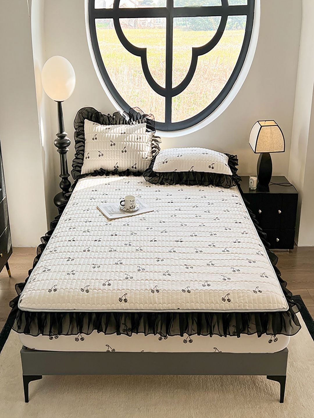 JC HOME White & Black Floral 150 TC Fitted Double Queen Bedsheet Set 1.50 m x 2 m-picture-22