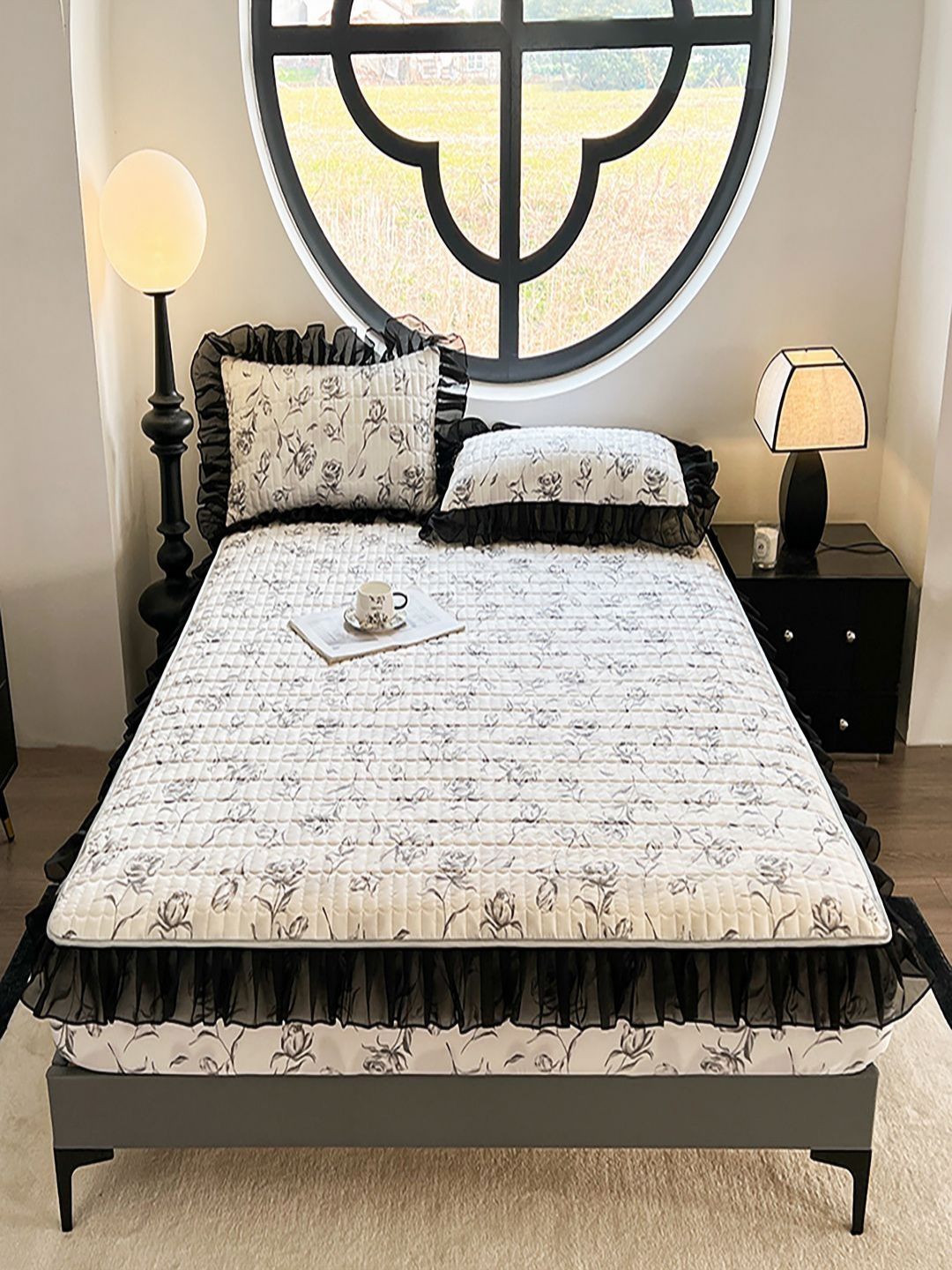 JC HOME White & Black Floral 150 TC Fitted Double Queen Bedsheet Set 1.50 m x 2 m-picture-23