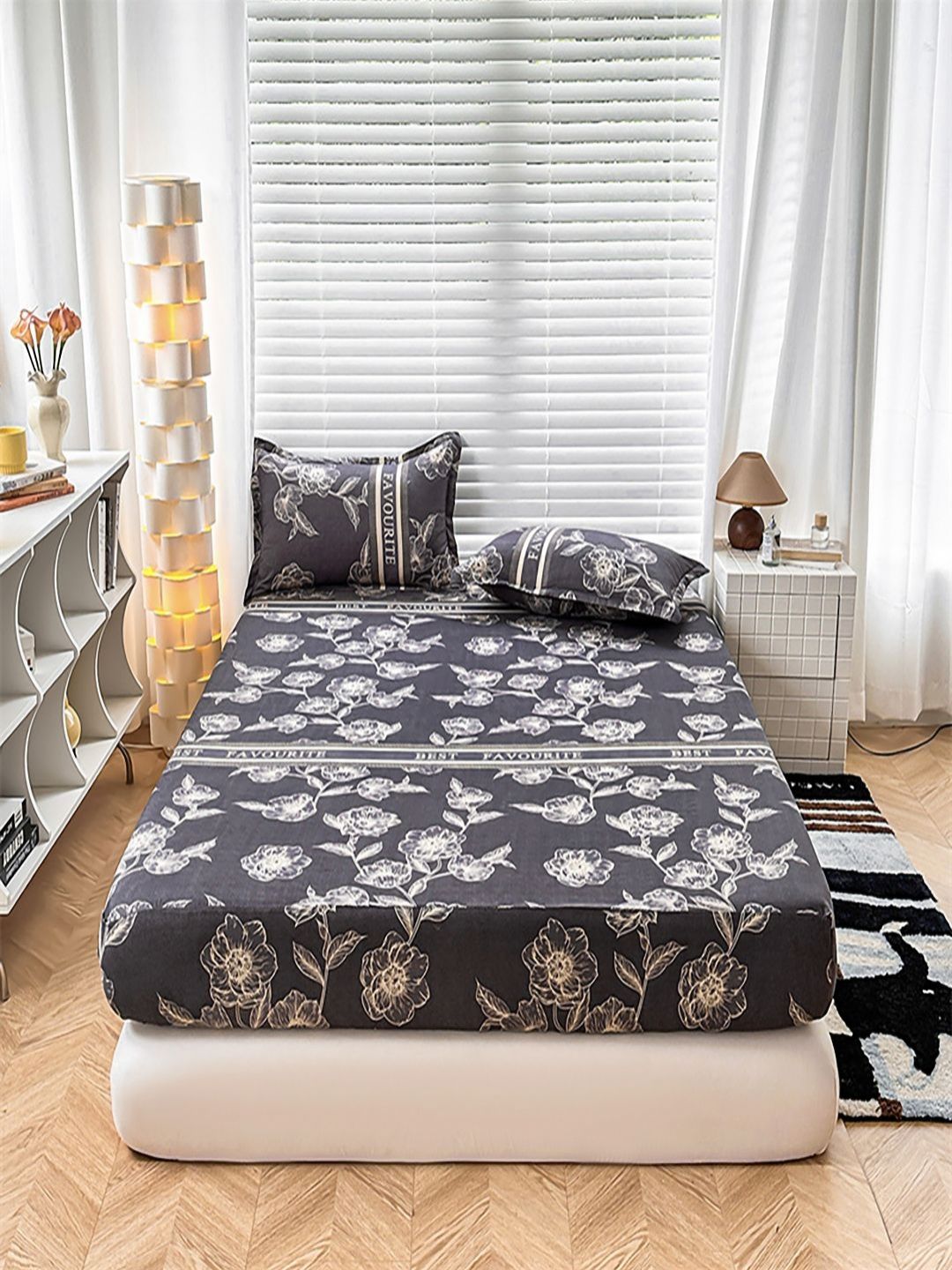 JC HOME Black & White Floral 140 TC Fitted Double King Bedsheet Set-1.80 m x 2 m-picture-12