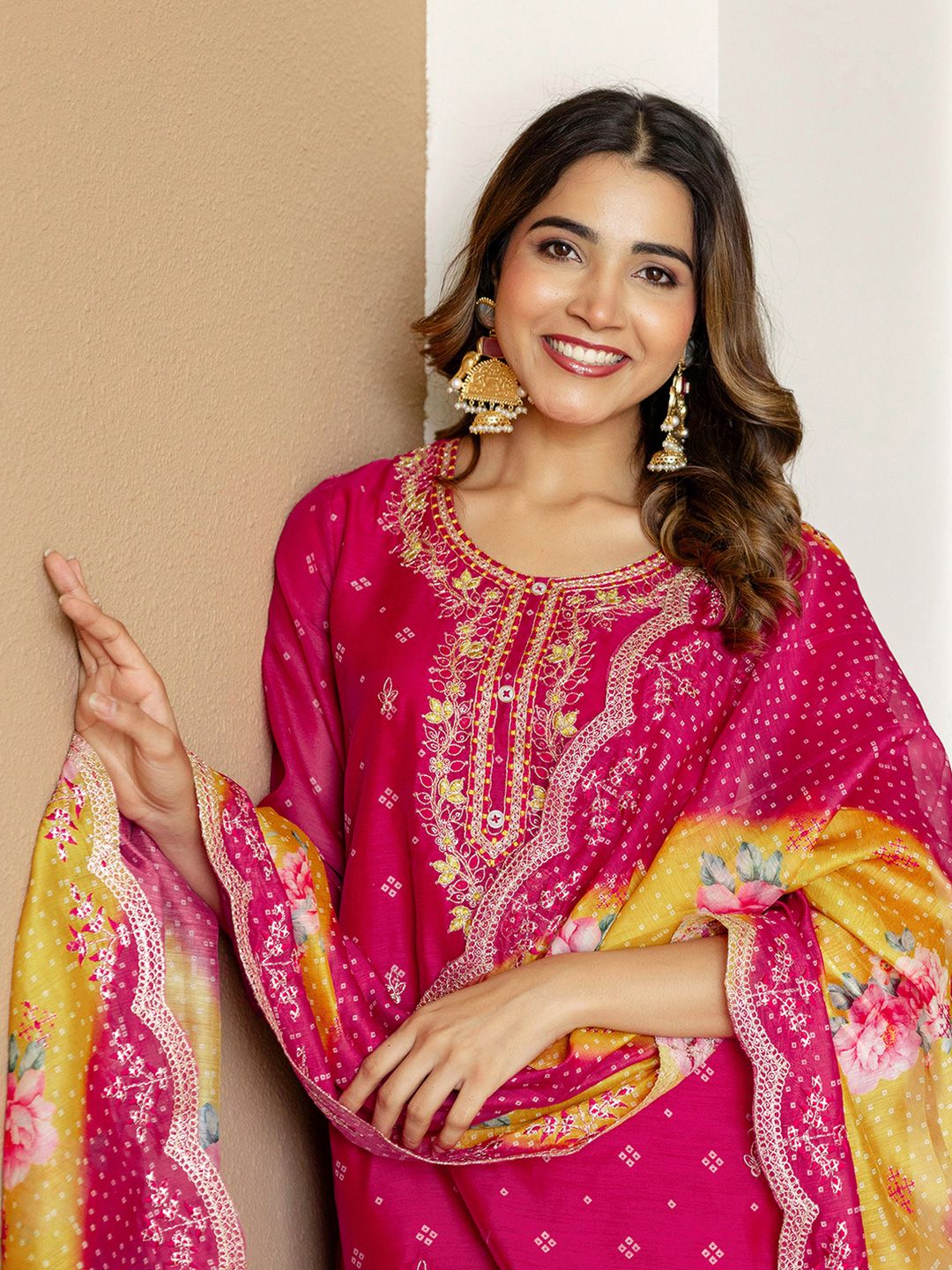 SANISA Women Pink Silk Blend Embroidered Kurta & Trousers With Dupatta