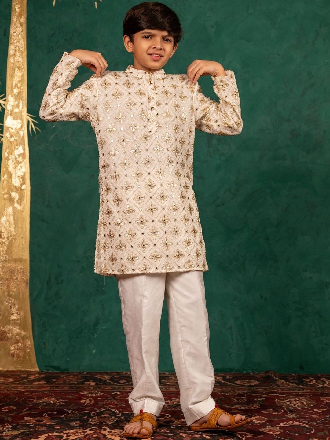 Jilmil Boys Ethnic Motifs Embroidered Regular Kurta with Pyjamas-picture-25