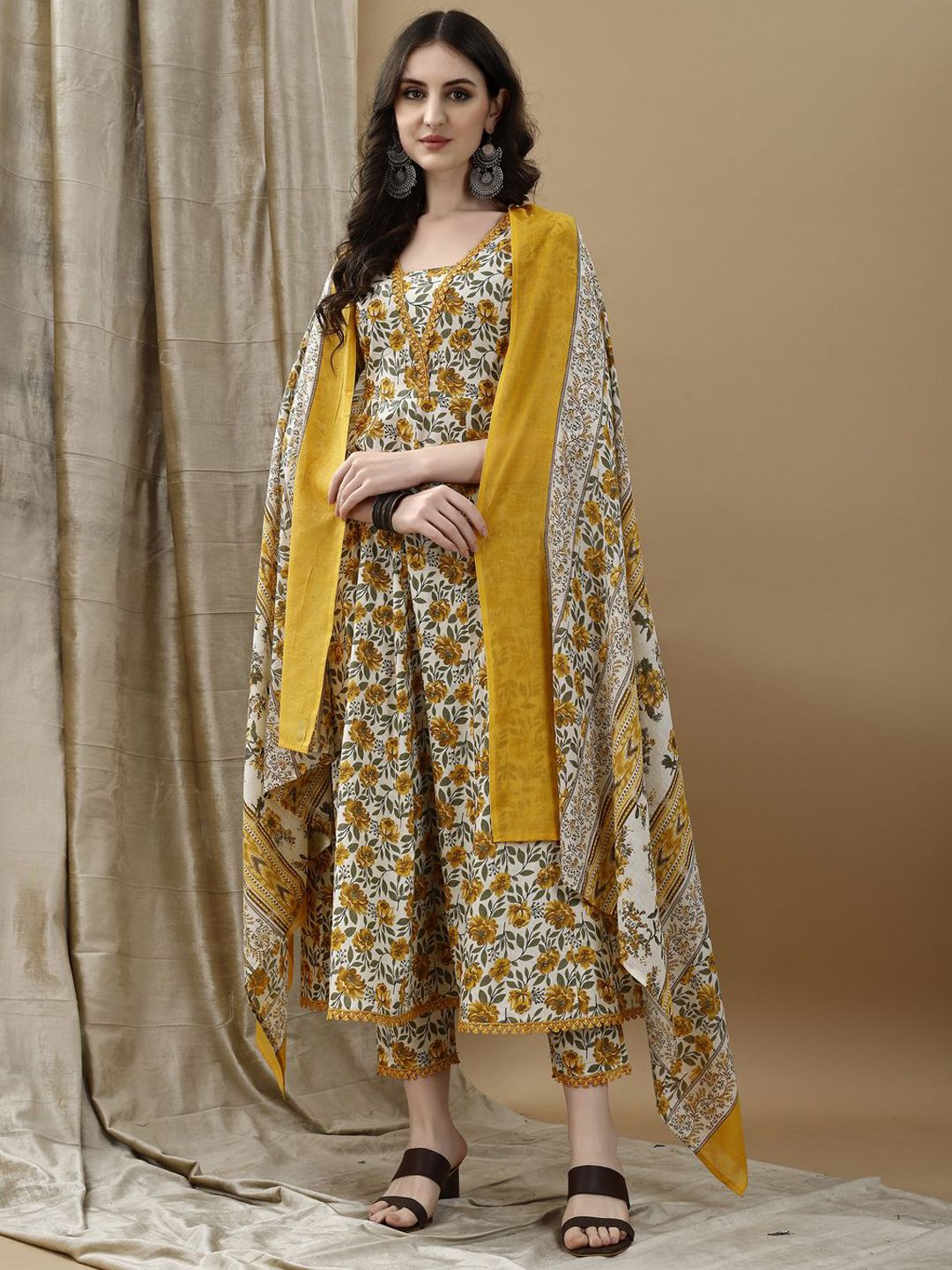 Berrylicious Women Floral Printed Regular Cotton Anarkali Kurta with Trousers & Dupatta-picture-14