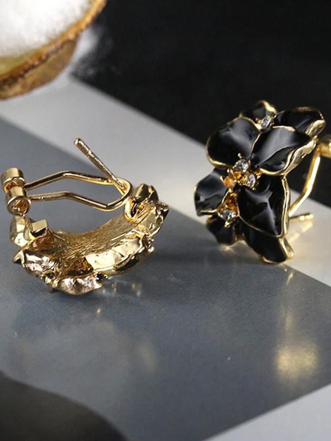 EL REGALO Artificial Stones Studded Leaf Shaped Enamelled Hoop Earrings-image-30