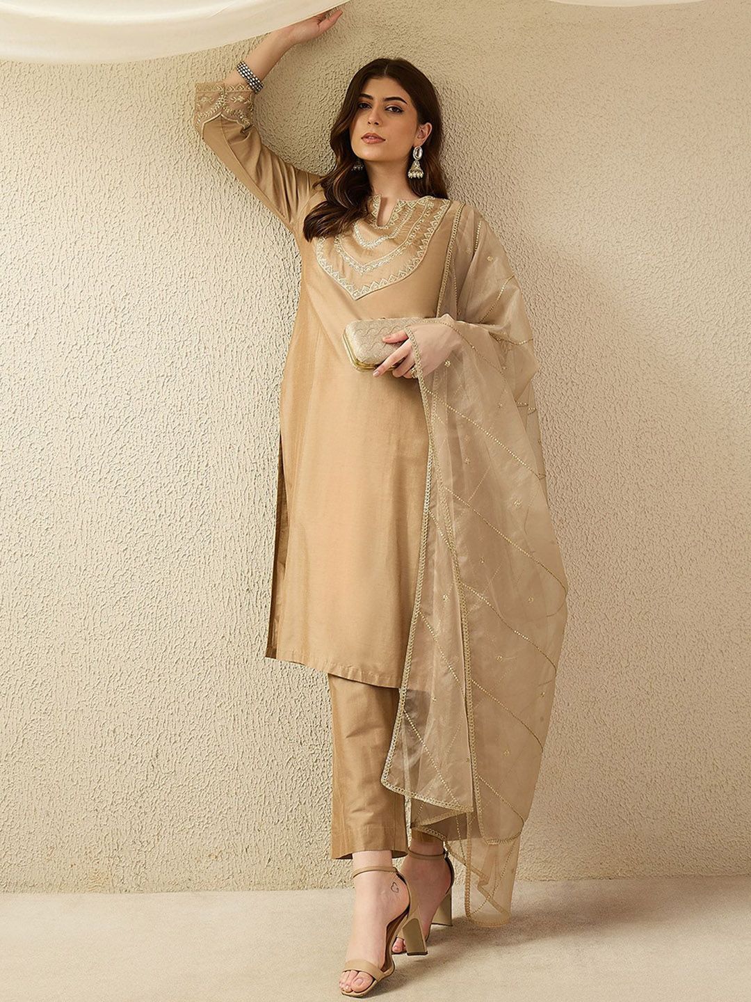 AVANSHEE Women Ethnic Motifs Embroidered Regular Sequinned Kurta with Trousers & Dupatta-image-3