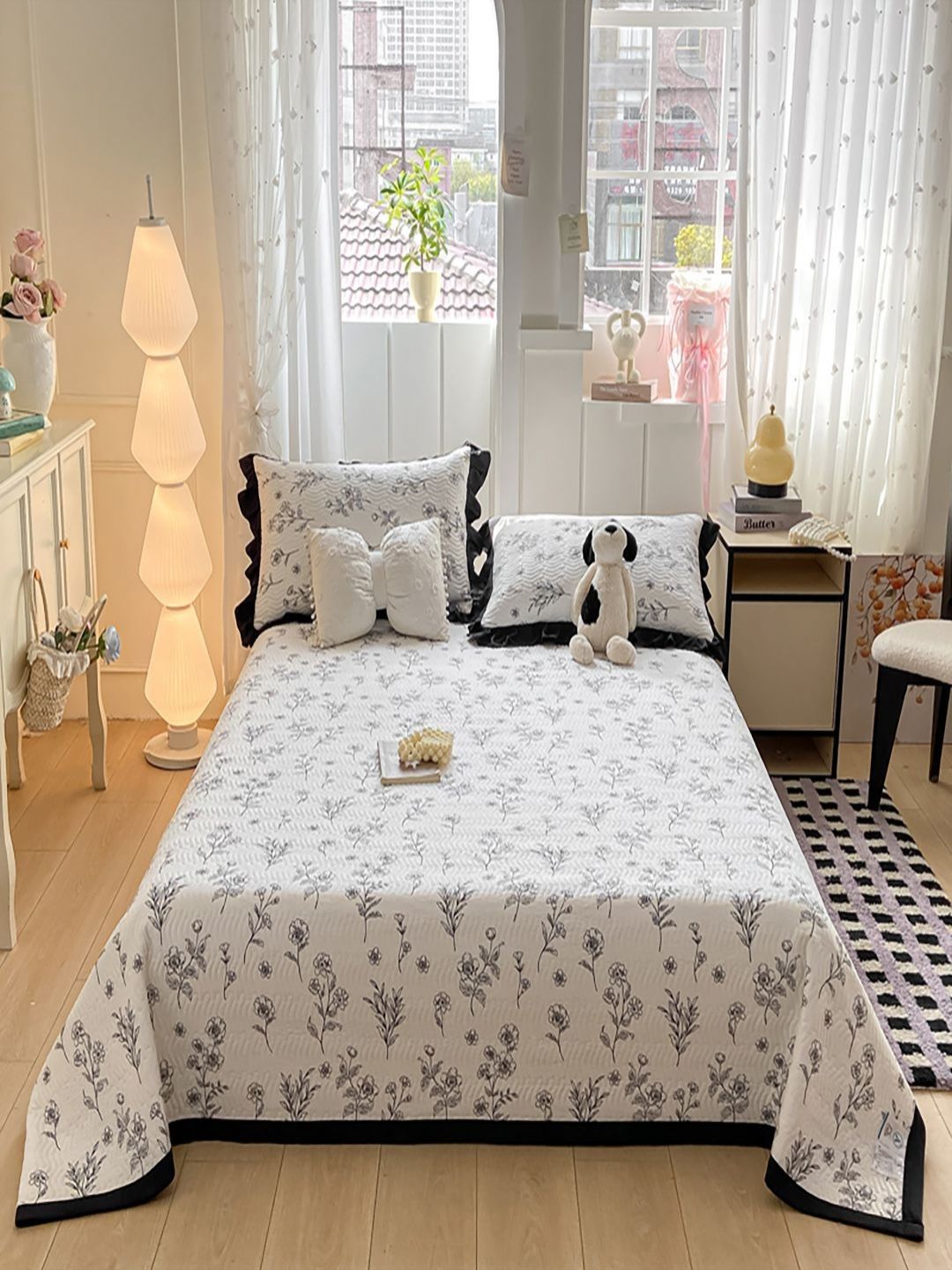 JC HOME White & Black Floral 162 GSM Double Superking Bed Cover - 2.5 x 2.30 m-picture-24