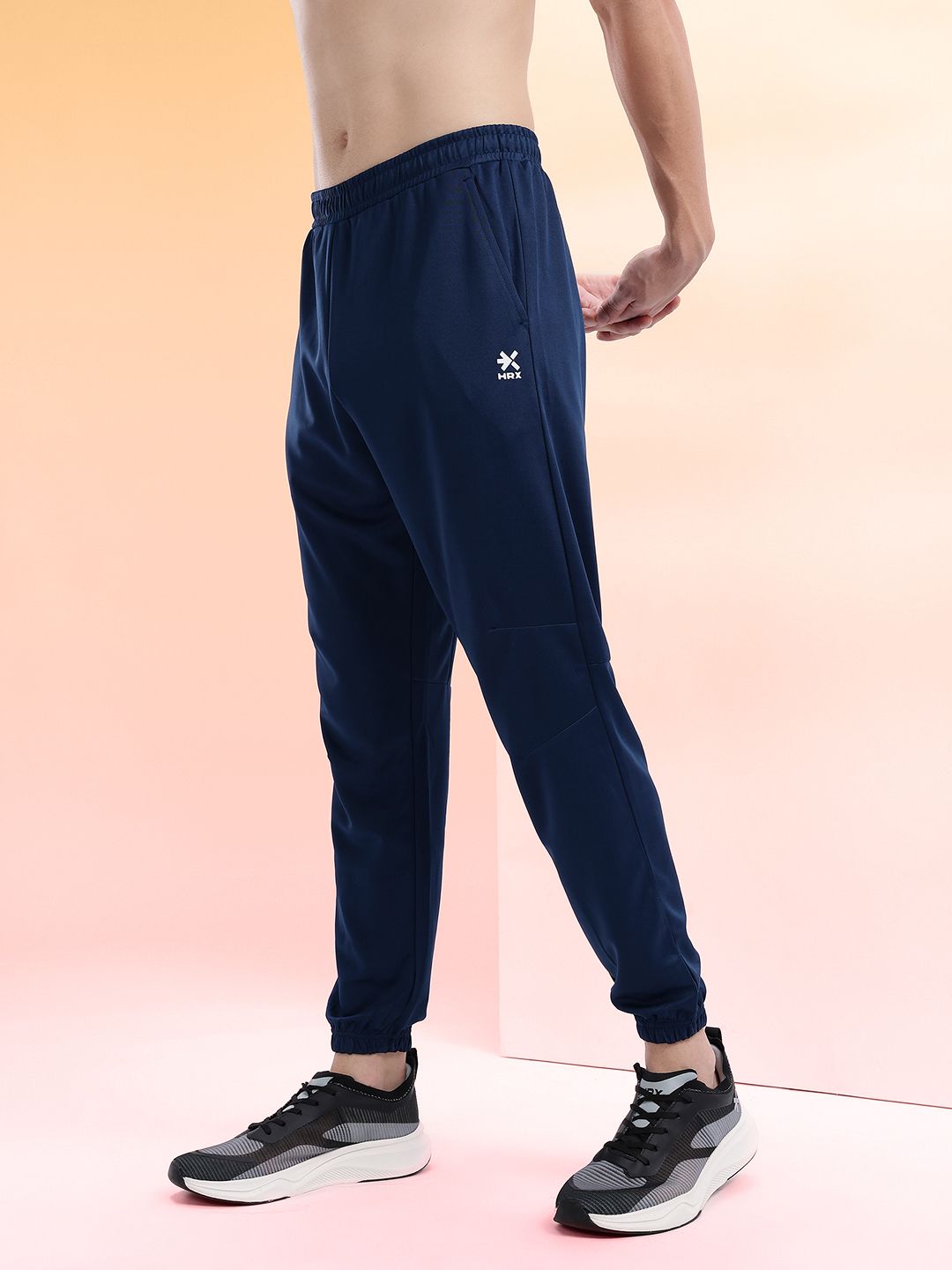 HRX by Hrithik Roshan Men Brand Logo Detail Rapid Dry Training Joggers-picture-18
