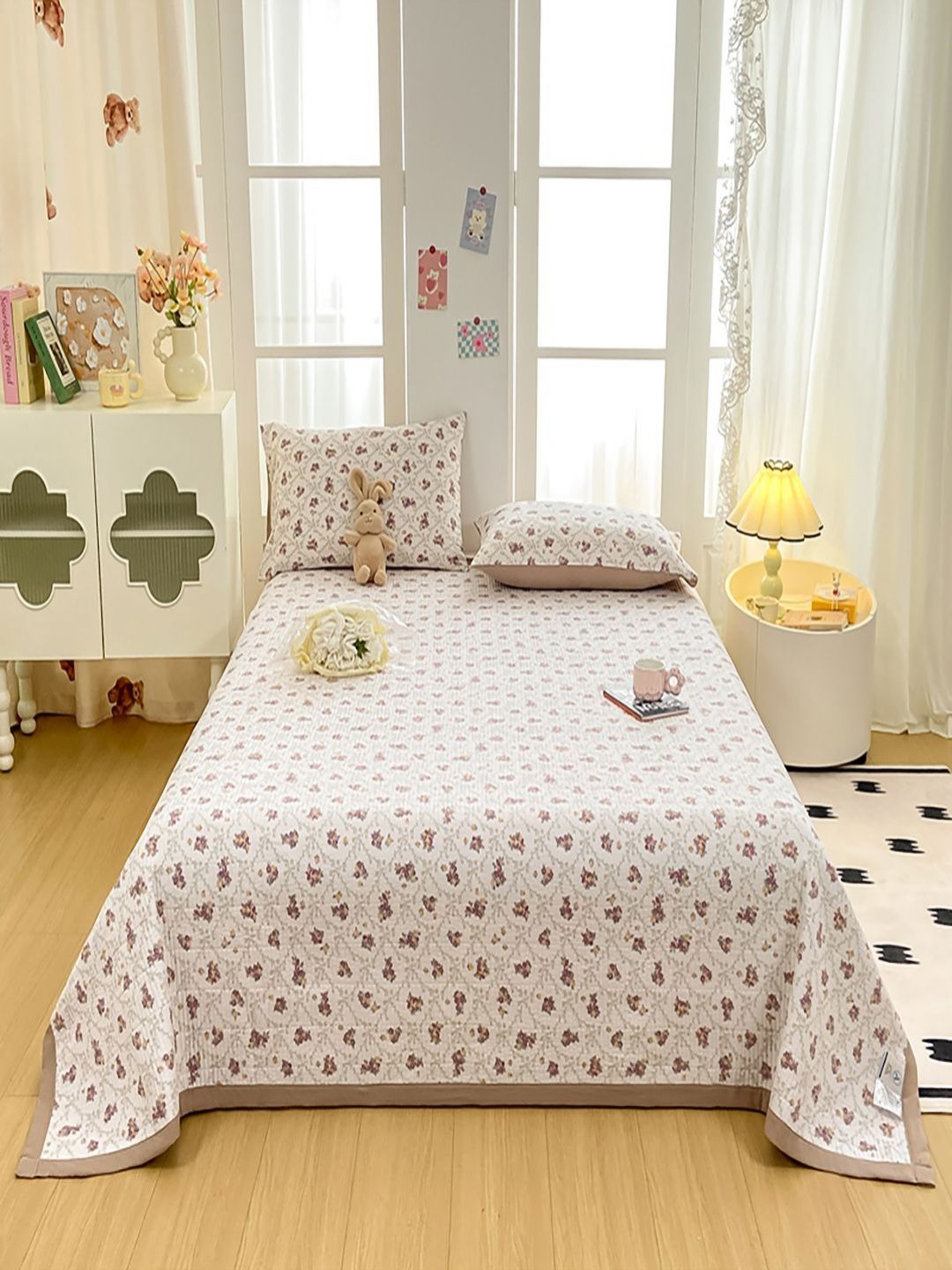 JC HOME White & Purple Printed 162 GSM Single Bed Cover-picture-21