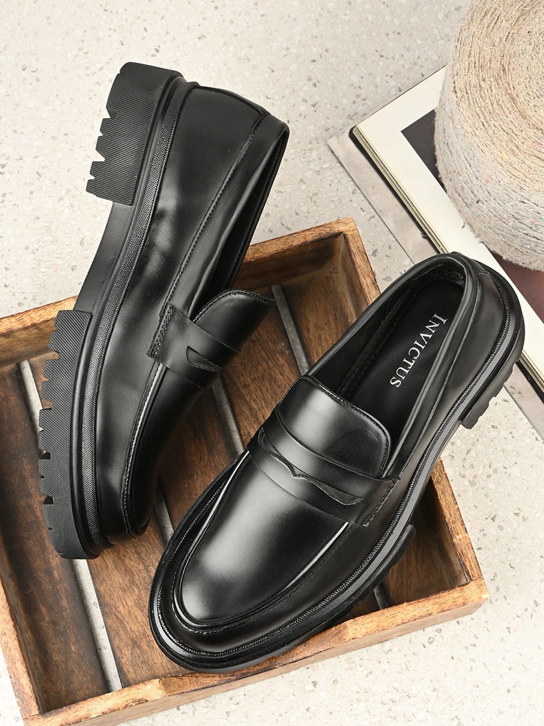 INVICTUS Men Massage Footbed Loafers-image-30