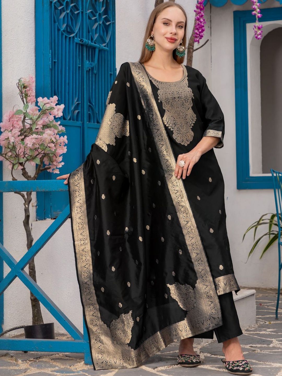 Twika Women Ethnic Motifs Woven Design Zari Kurta with Trousers & Dupatta-picture-39