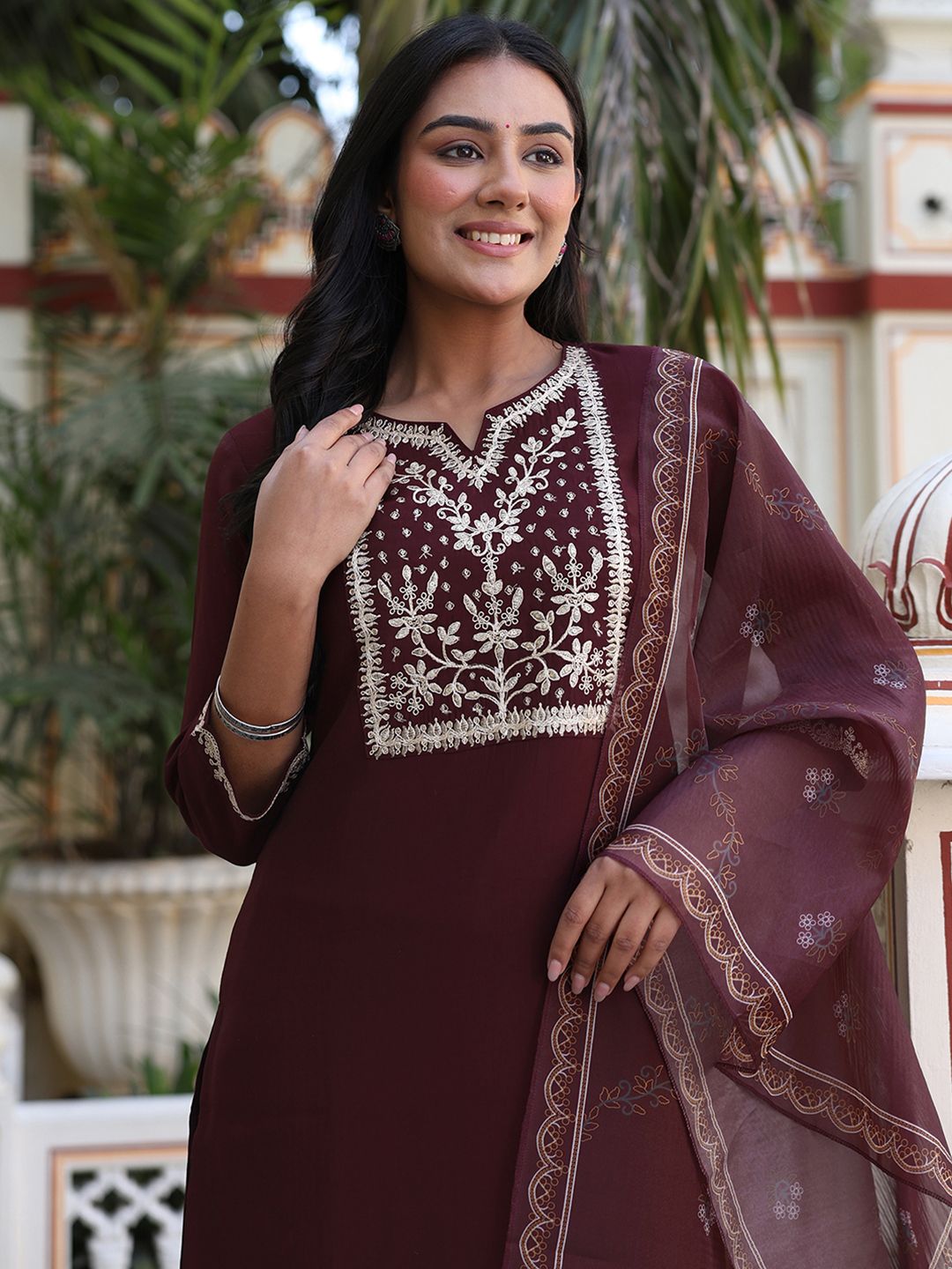 SKYLEE Women Floral Embroidered Kurta with Trousers & Dupatta