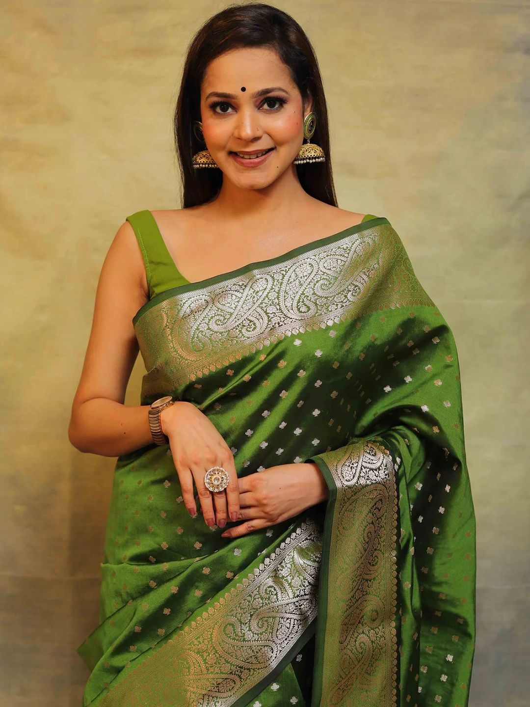 Shriyangan Ethnic Motifs Woven Design Zari Pure Silk Kanjeevaram Saree-picture-30