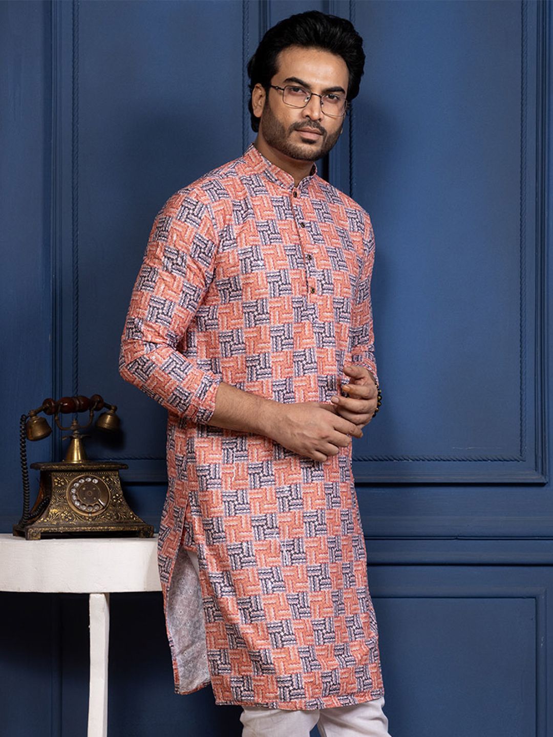 DEVOILER Men Embellished Sequinned Kurta-picture-19