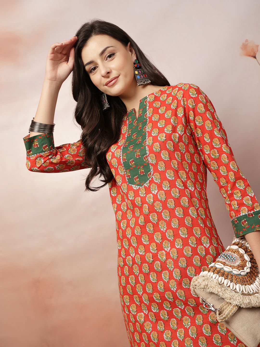 Women Floral Printed Cotton Kurta with Palazzos
