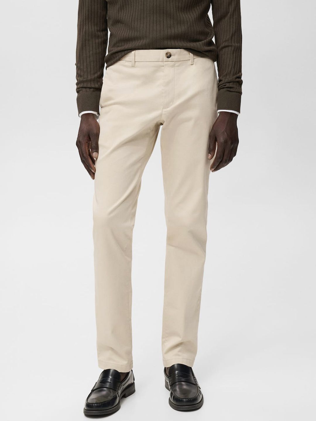 MANGO MAN Mid-Rise Regular Fit Chinos-picture-42