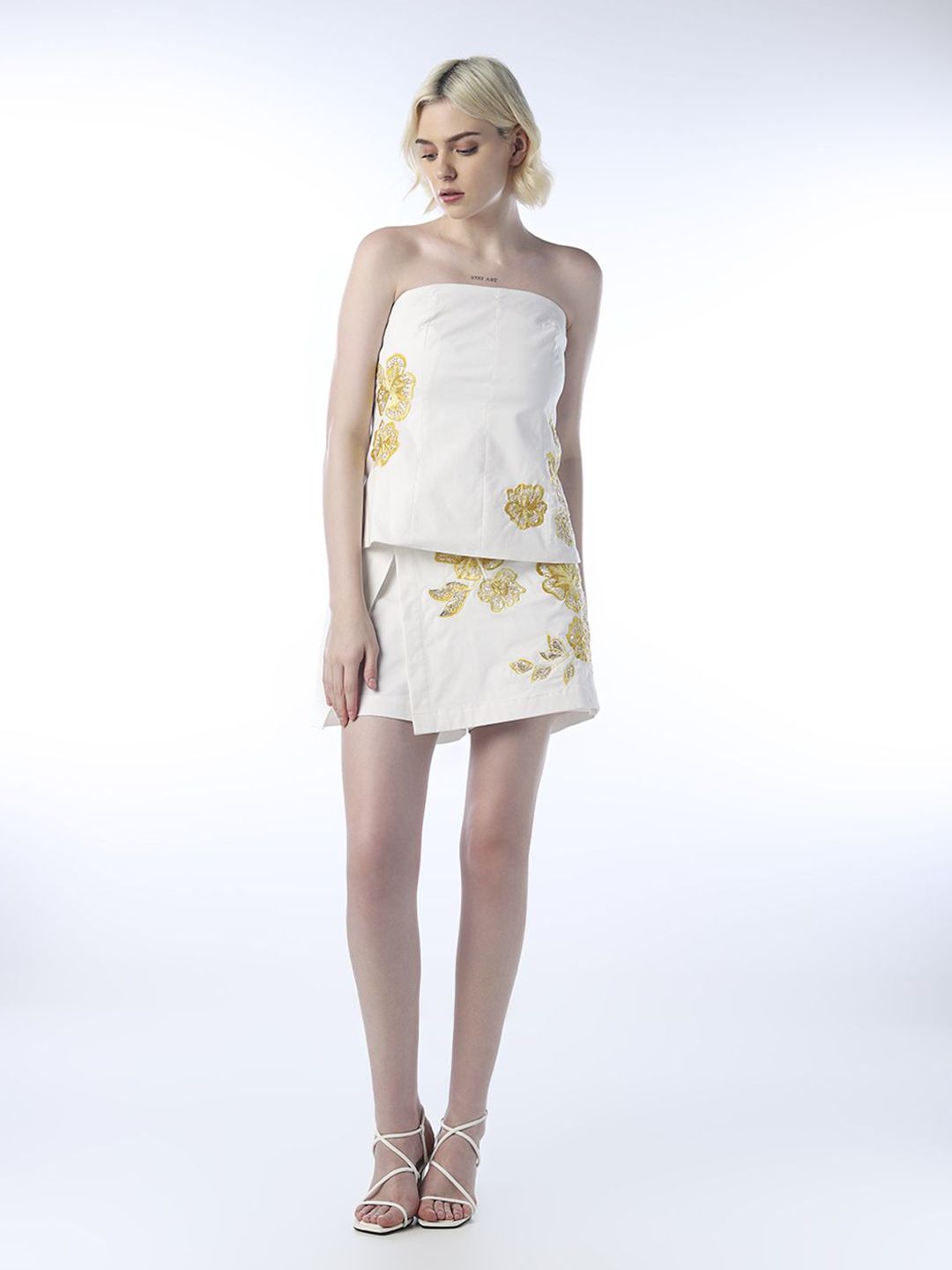 Only Women Strapless Embellished Embroidered Cotton Tube Top view 1
