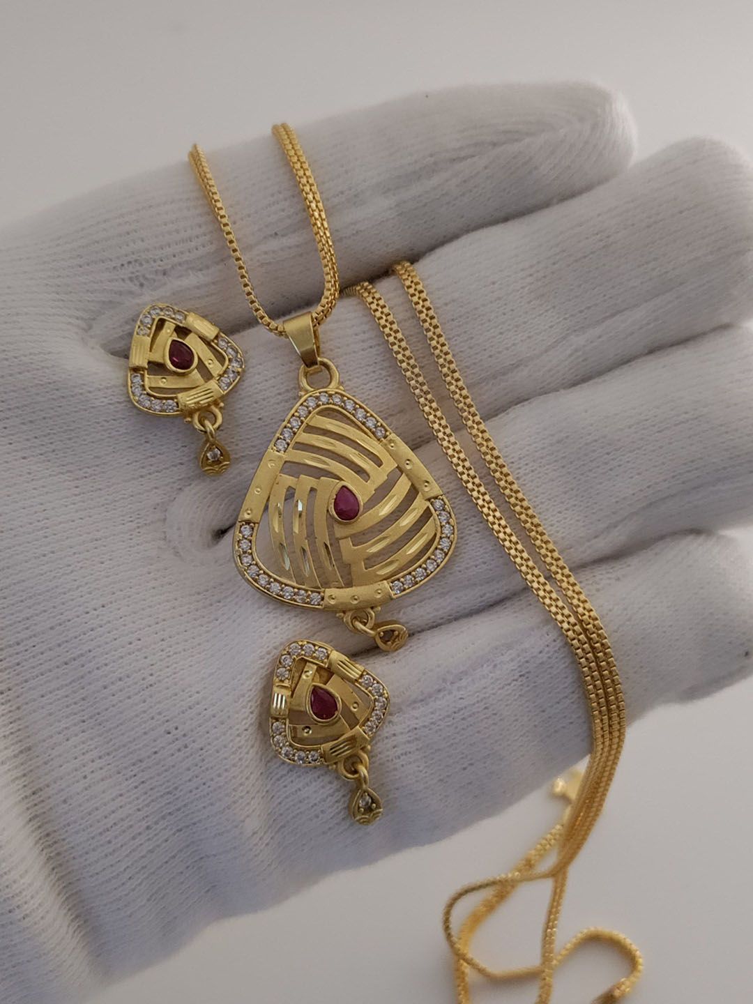 V.K.PAYAL.JEWELLERY Gold-Plated Artificial Stones Studded Jewellery Set-picture-36