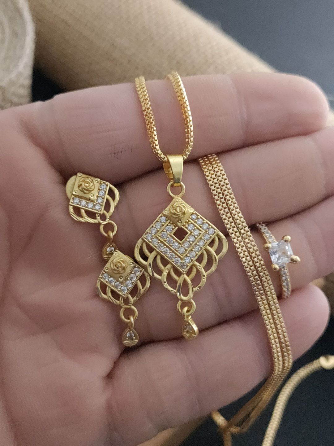 V.K.PAYAL.JEWELLERY Gold-Plated Artificial Stones Studded Jewellery Set-picture-13