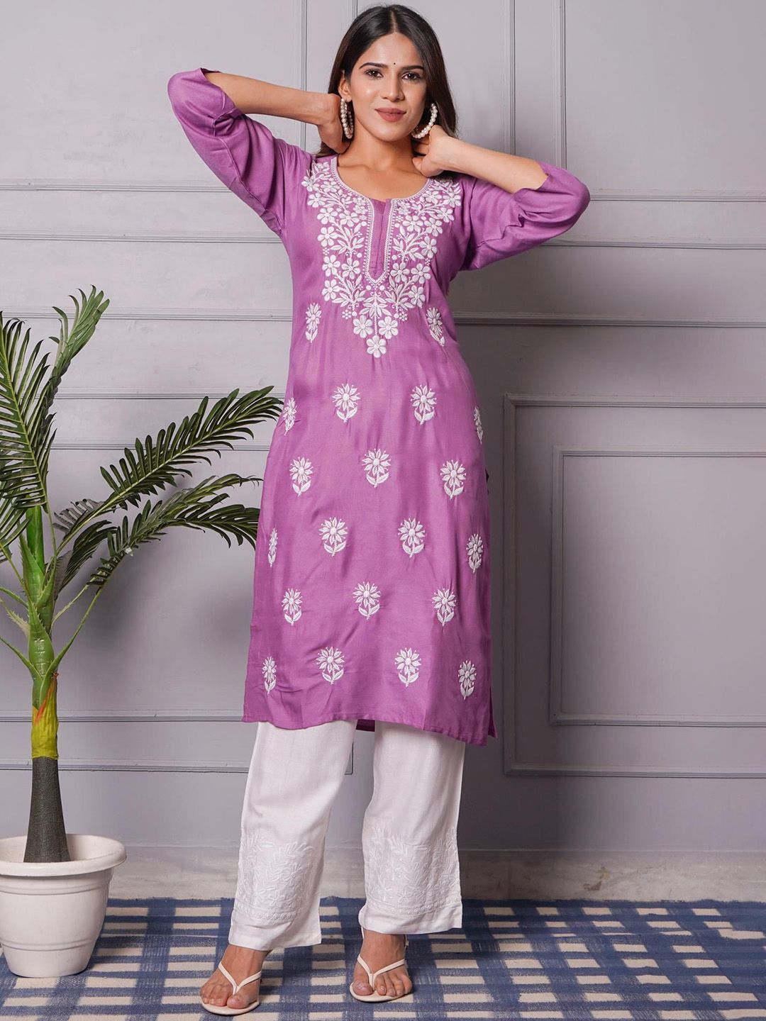 TULSILICIOUS Floral Embroidered Chikankari Straight Kurta With Palazzos-picture-31