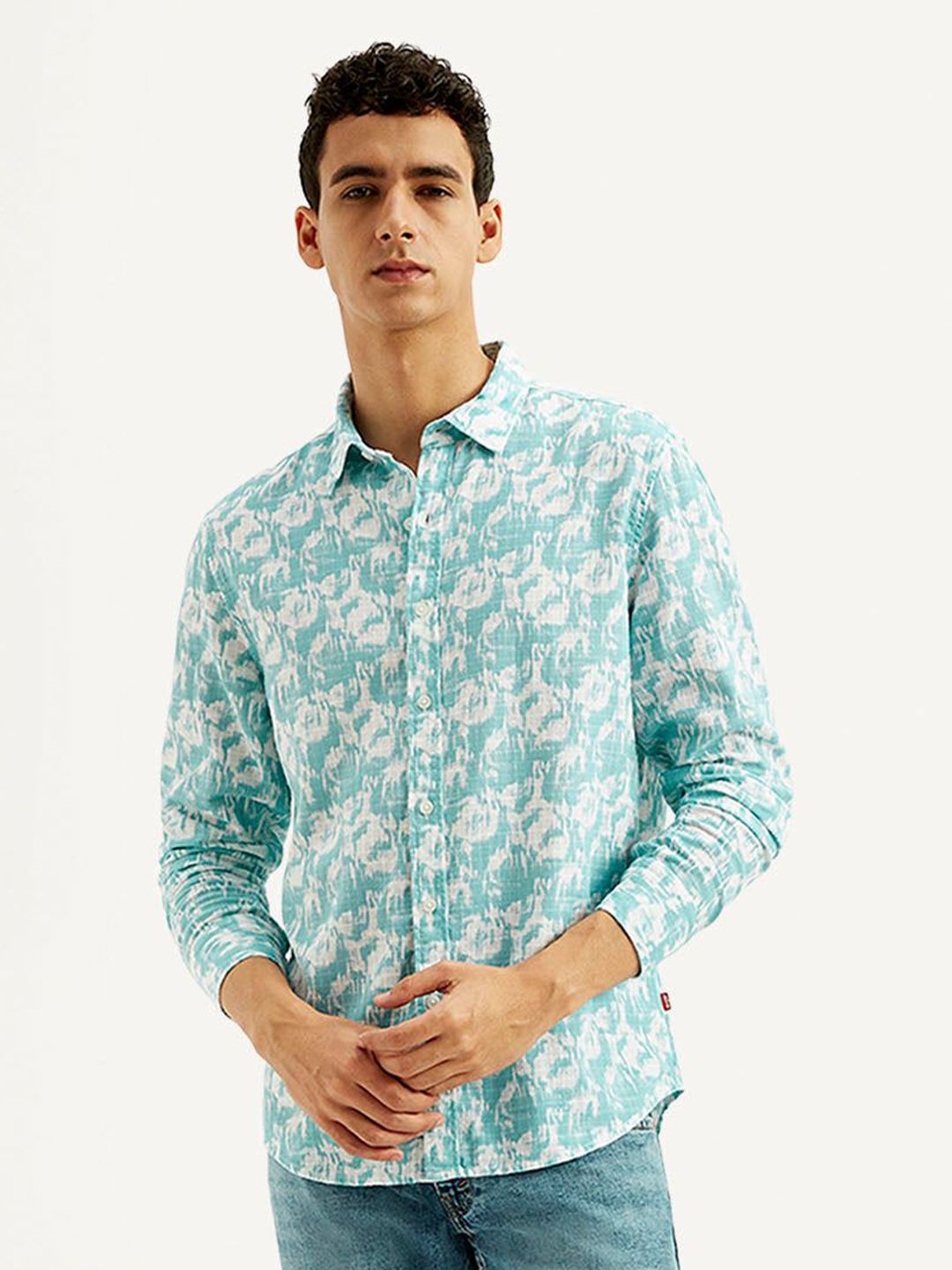 Levis Men Classic Slim Fit Abstract Printed Spread Collar Cotton Casual Shirt-picture-30