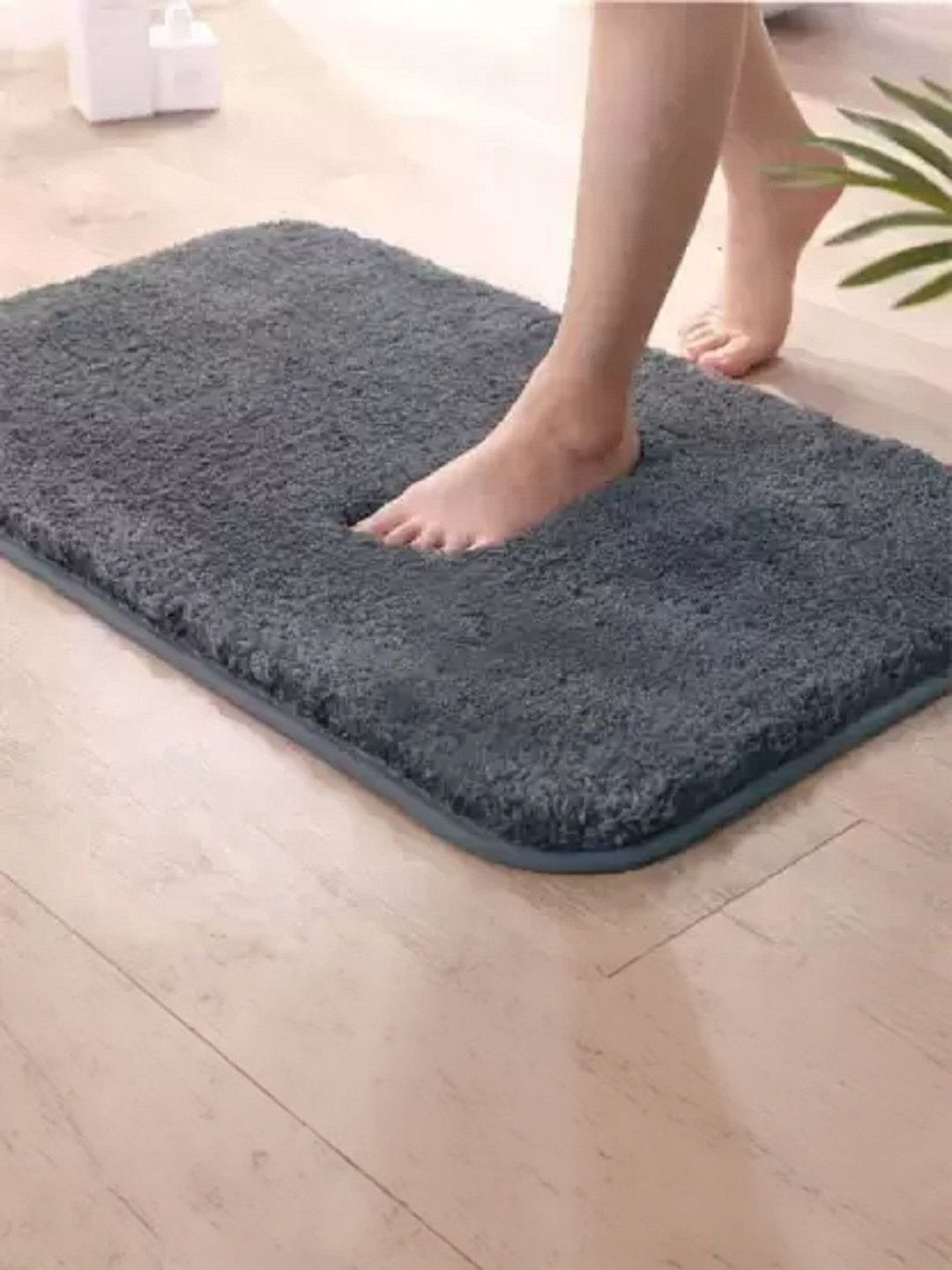 IVAZA Grey Microfibre 1400 GSM Bath Rugs-picture-4