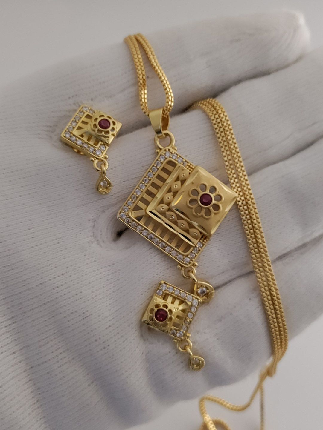 V.K.PAYAL.JEWELLERY Gold-Plated Artificial Stones Studded Jewellery Set-picture-34