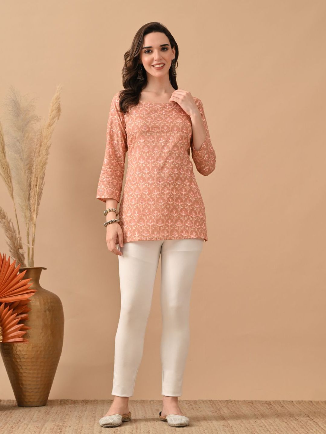 HARIKS Floral Printed Round-Neck Cotton Kurti-picture-11