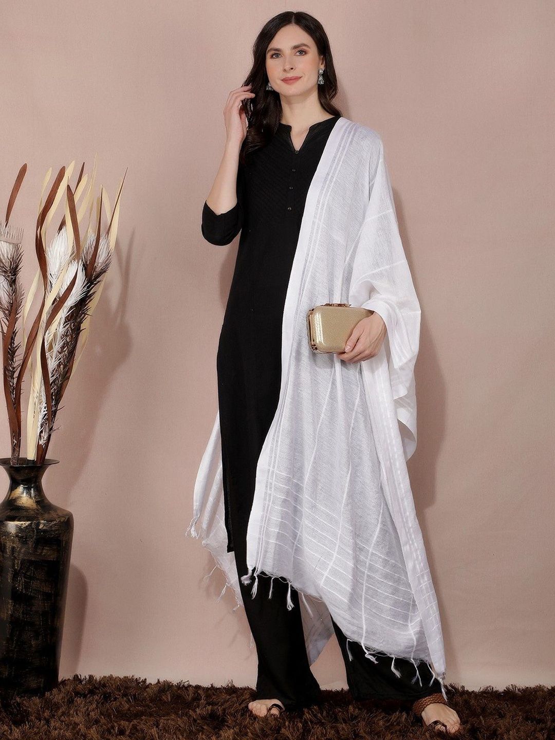 A R SILK DUPATTA HUB Embroidered Dupatta with Sequinned