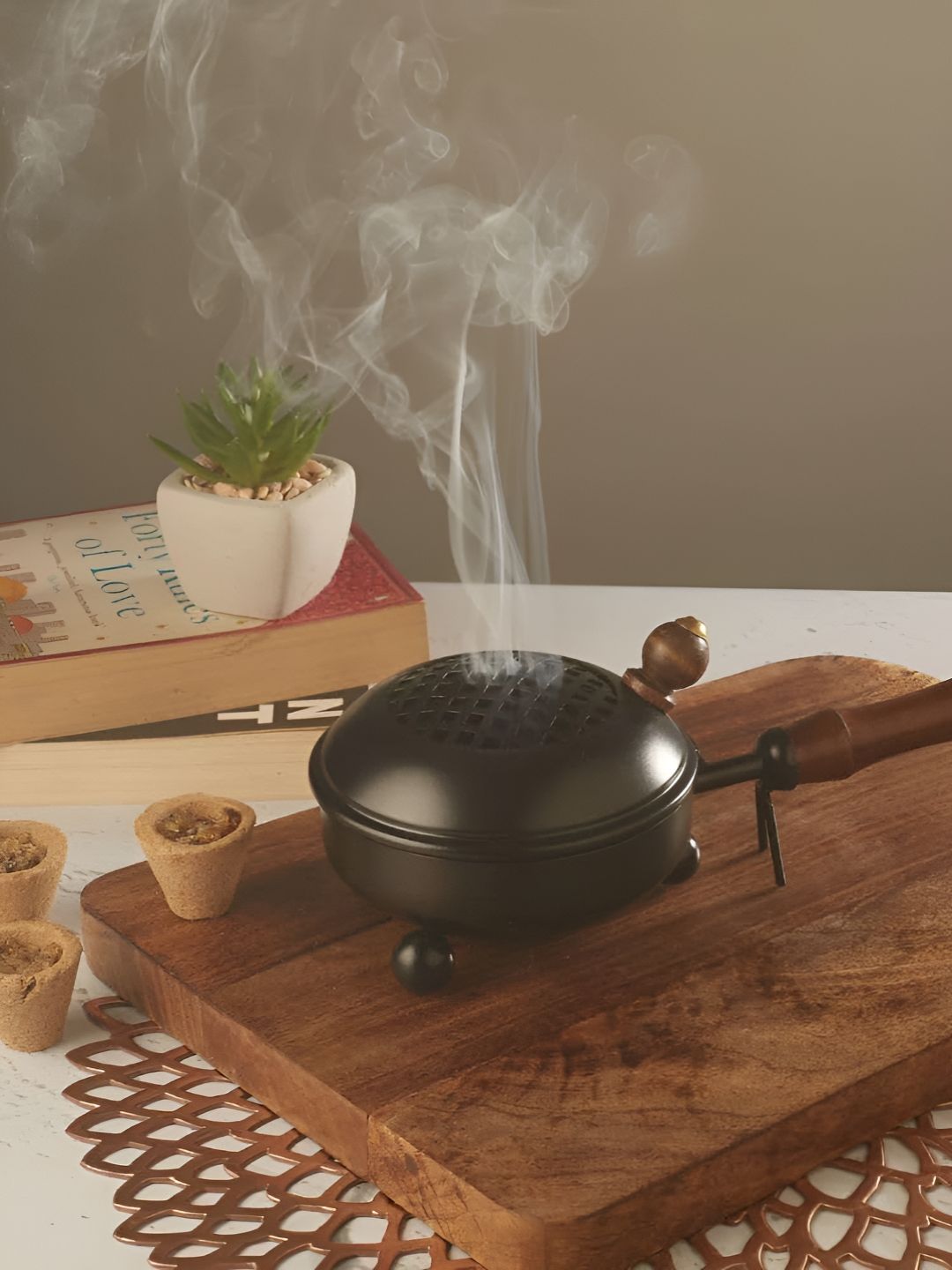 CraftVatika Black & Brown Textured Wooden Dhoop Dani With Handle