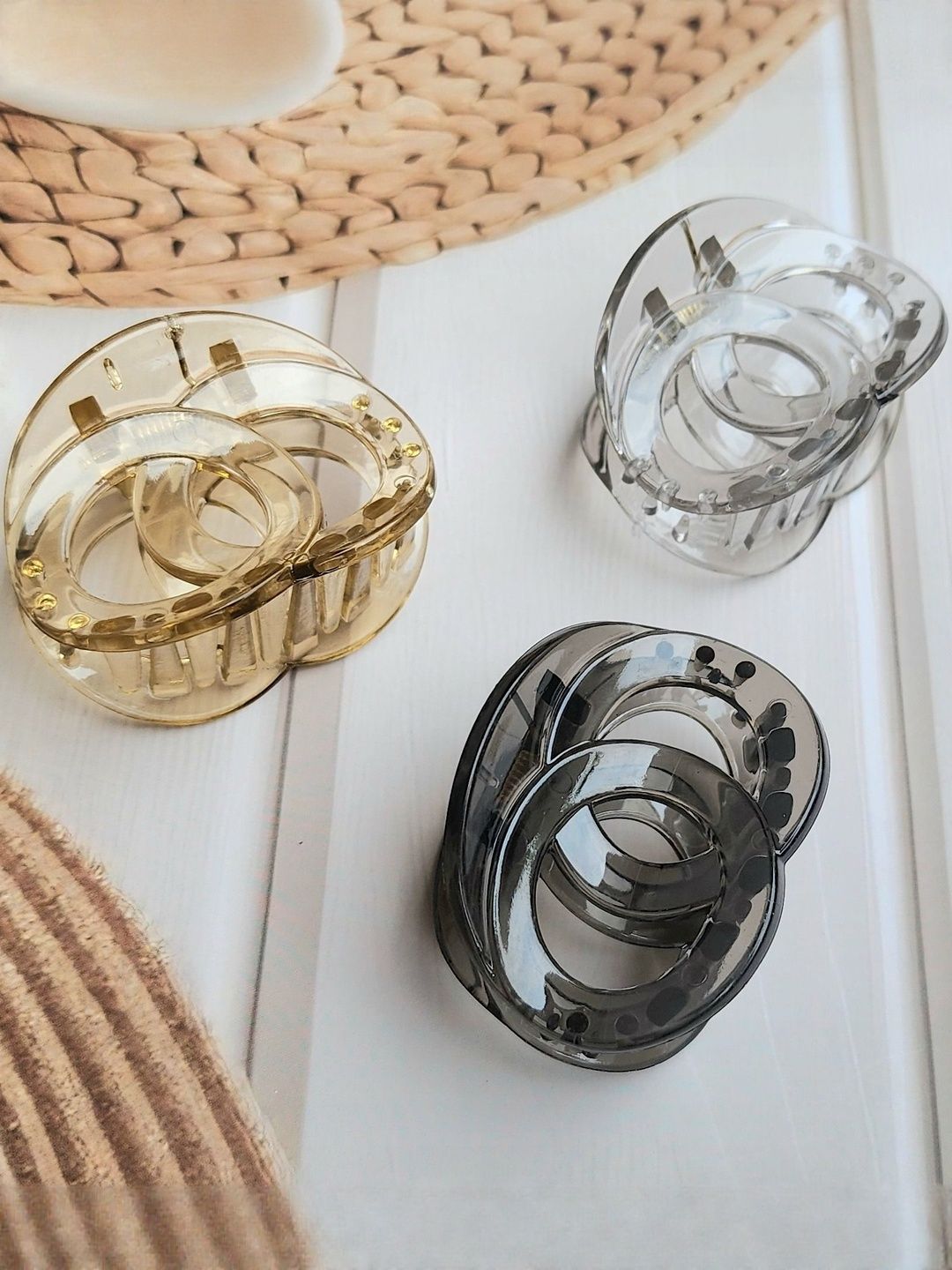 DIVASTRI Women Set of 3 Transparent & Tinted Oval Hair Claw Clips-picture-12