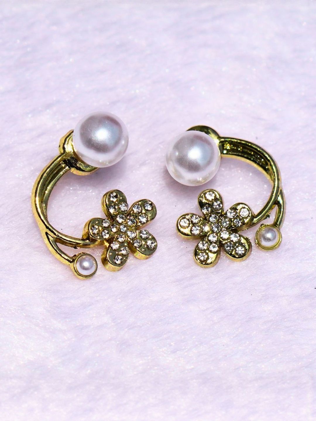 zefrokart Minimalist Floral Pearl Huggie Earrings-picture-19