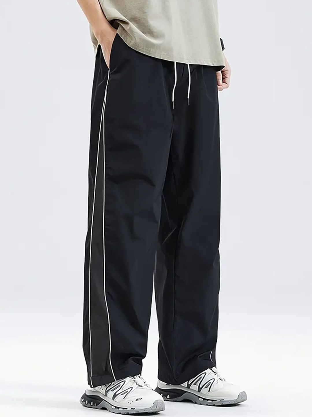 The Modern Soul Men Loose-Fit Track Pant