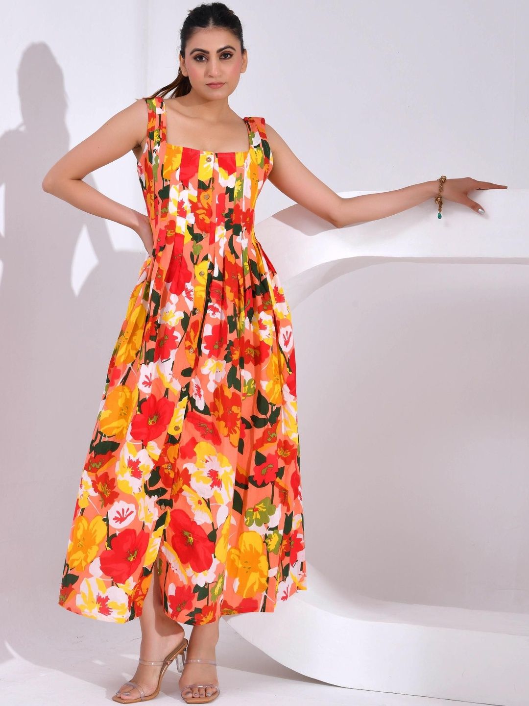 SIDDHO HUM Floral Printed Round Neck Cotton Maxi Dress-picture-12