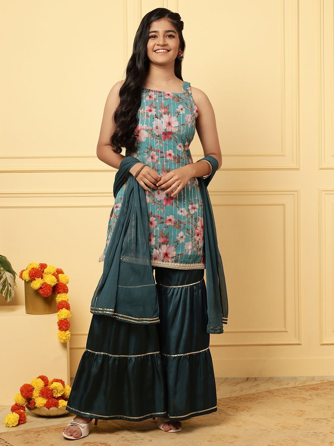 TeenTrums Girls Floral Printed Sleeveless Straight Kurta With Sharara And Dupatta-picture-11