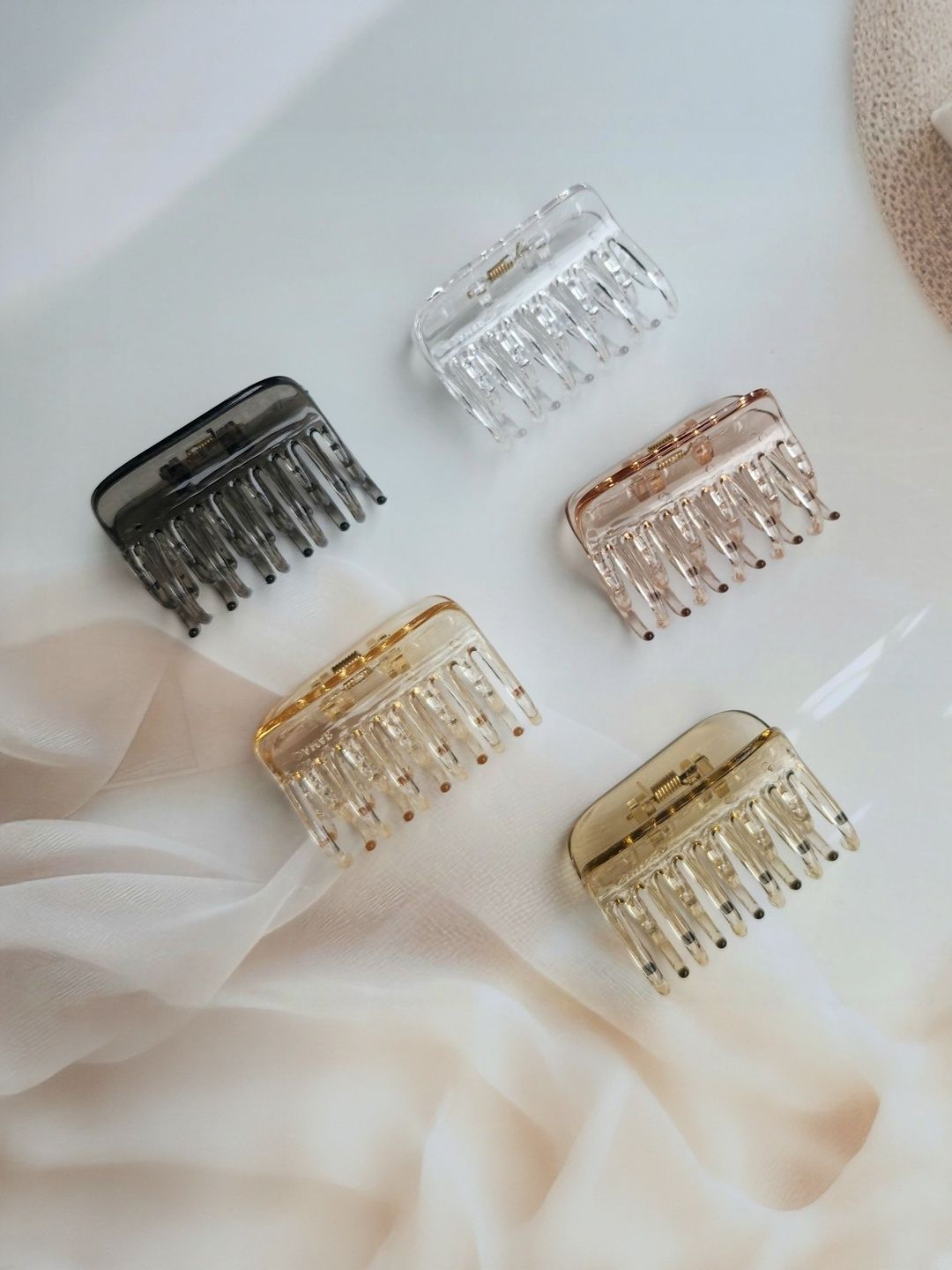 DIVASTRI Women Set of 5 Transparent Glossy Finish Hair Claw Clips Neutral Tones-picture-34
