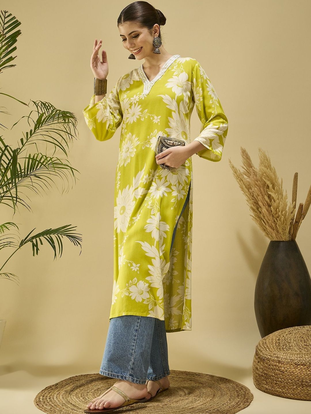 DIVASTRI Women Yellow Kurtas-image-0