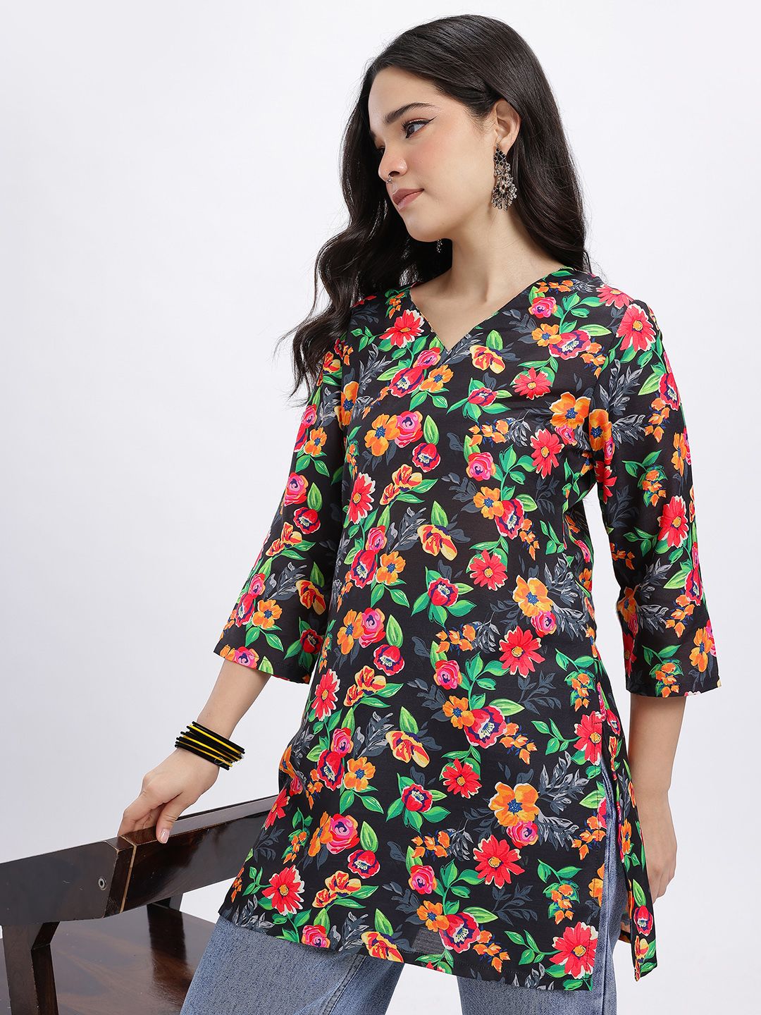 Anouk Rustic Floral Printed V-Neck Straight Kurti-picture-30