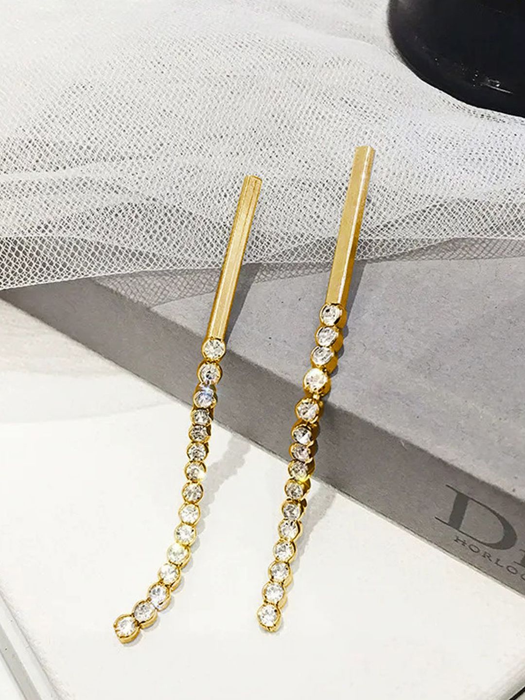 FIMBUL Gold-Plated Rhinestone Studded Geometric Shaped Drop Earrings-picture-15