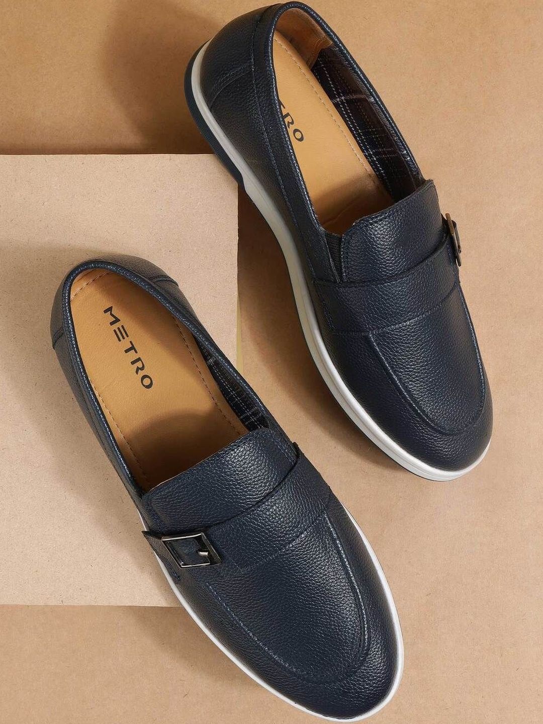 Metro Men Textured Leather Espadrilles with Buckle-picture-21