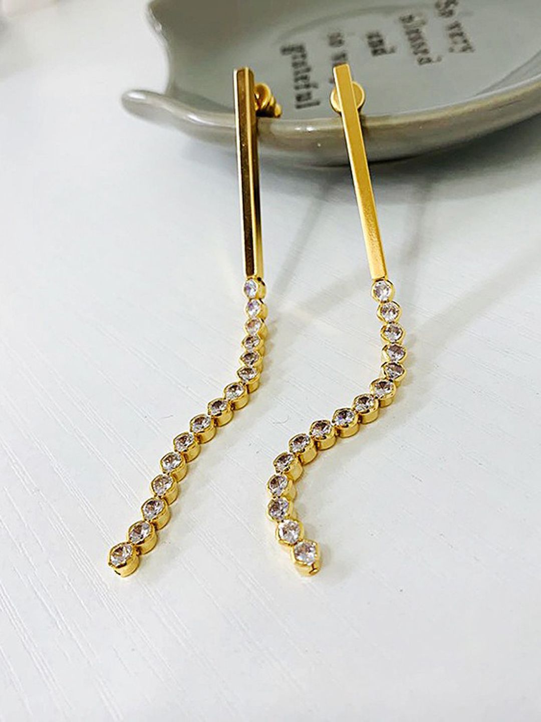 FIMBUL Gold-Plated Rhinestone Studded Geometric Shaped Drop Earrings-picture-16