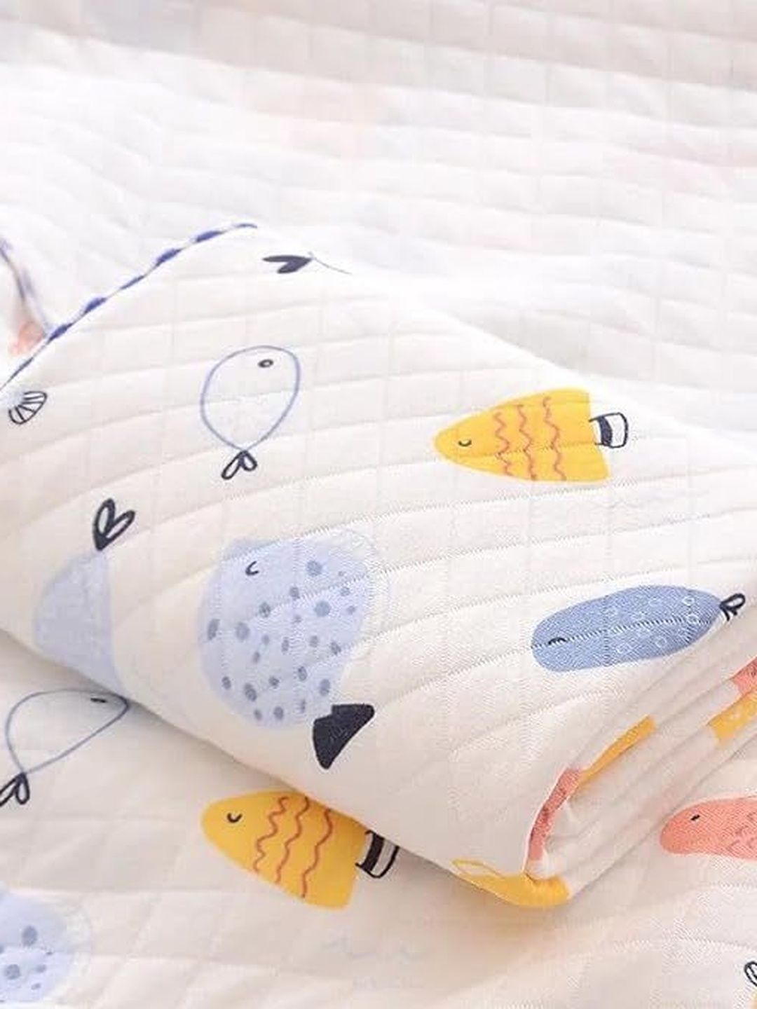 Reexplore Unisex Kids White & Multicoloured Mild Winter 120 GSM Blanket-image-22