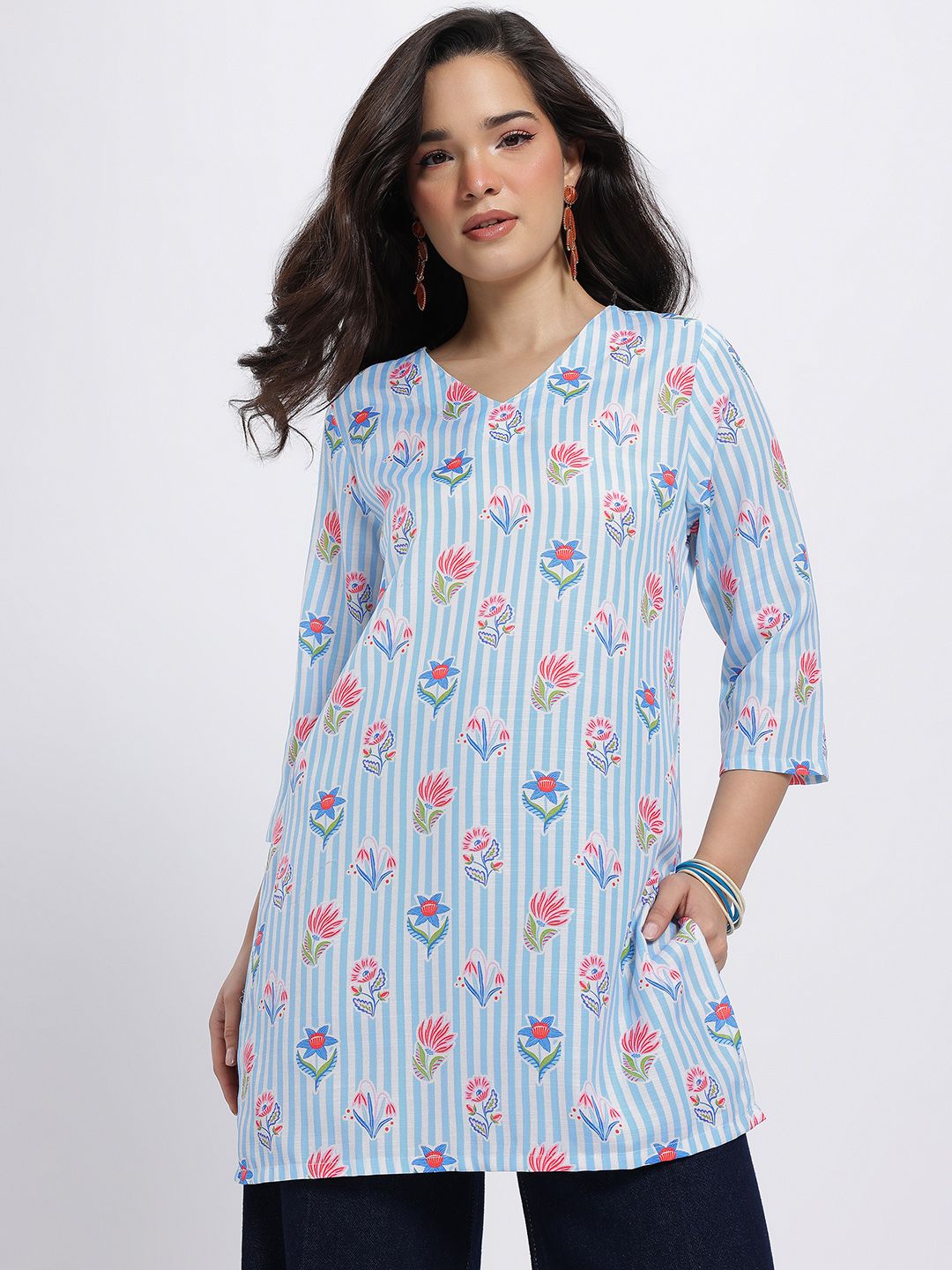 Anouk Rustic Printed V-Neck Straight Kurti-picture-29