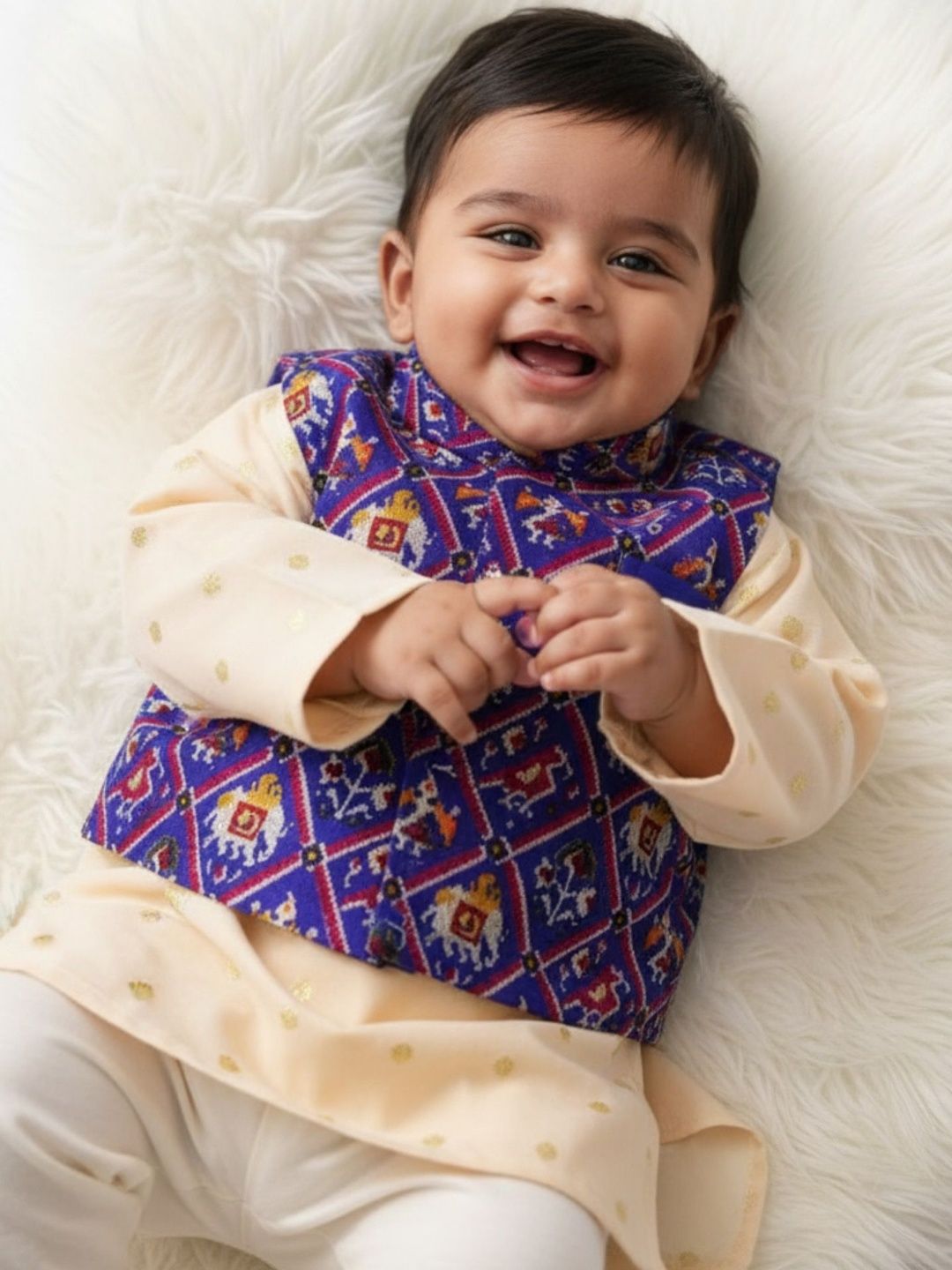 Sangria Boys Printed Pure Silk Kurta & Pyjamas With Waistcoat-picture-34