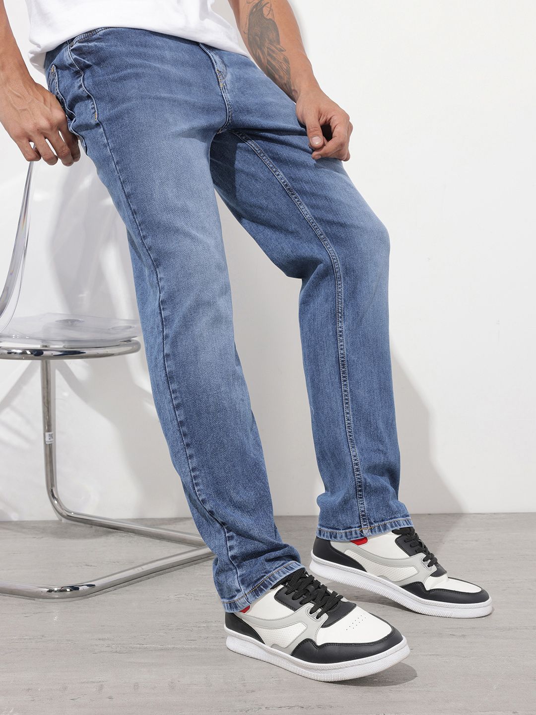 The Roadster Life Co. Men Regular Fit Heavy Fade Stretchable Jeans-picture-36